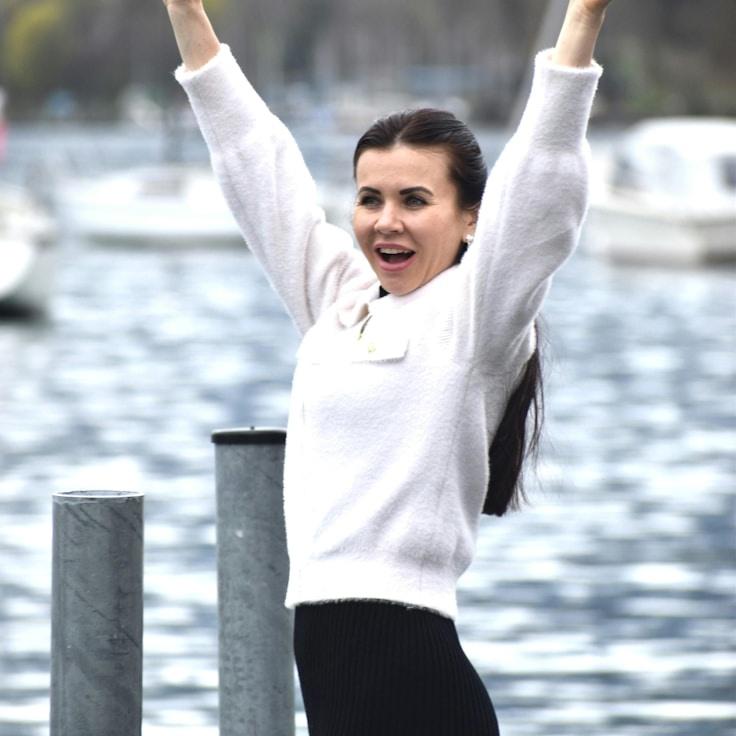 Jordan Patel, Client Relations Director, discussing corporate gifting strategy with business clients